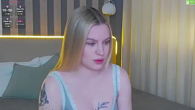 Snapshot of AmaliaBell chatting on 04-30-26, 01:06 AmaliaBell online show from 04-30-26, 01:06