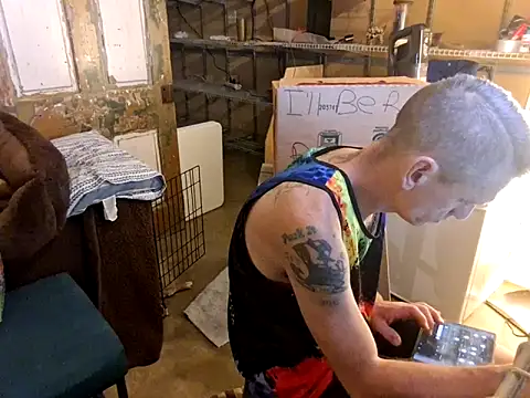 leahcimnikral online show from 09-20-25, 11:06