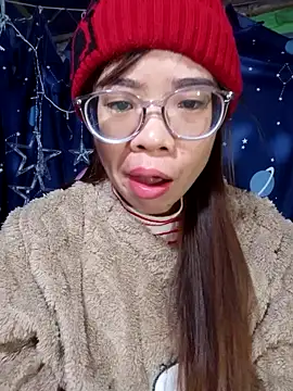   Mai-love19   online show from 11-30-25, 12:36