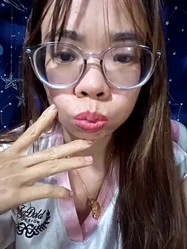   Mai-love19   online show from 03-21-26, 08:19