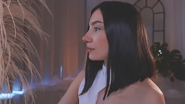 AmyArmstrong online show from 11-11-25, 08:53