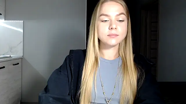 Snapshot of Sunbeam_ chatting on 09-22-25, 08:44 Sunbeam online show from 09-22-25, 08:44