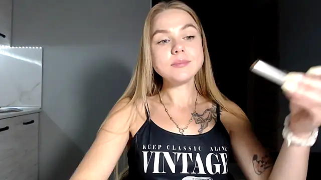 Snapshot of Sunbeam_ chatting on 10-03-25, 09:34 Sunbeam online show from 10-03-25, 09:34