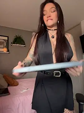 DaniDusan  online show from 04-30-26, 08:57