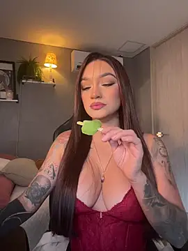 DaniDusan  online show from 06-05-26, 08:47