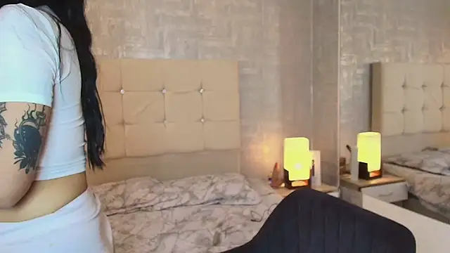 Snapshot of Baby_Venuss chatting on 01-11-25, 10:08 Baby Venuss online show from 01-11-25, 10:08