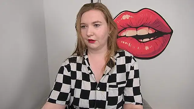 LaraDream online show from 11-16-25, 04:12