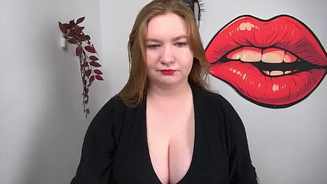 LaraDream online show from 04-18-26, 01:37