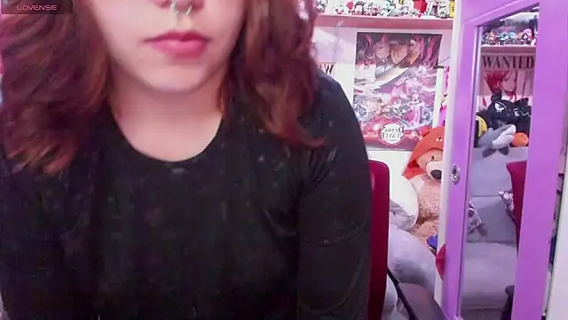 Snapshot of soficammy chatting on 12-11-24, 02:30 soficammy online show from 12-11-24, 02:30