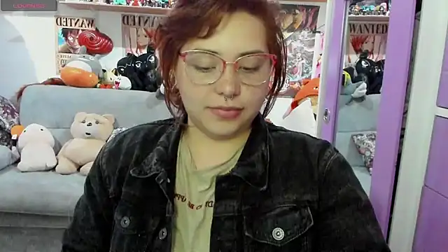 Snapshot of soficammy chatting on 12-14-24, 03:07 soficammy online show from 12-14-24, 03:07
