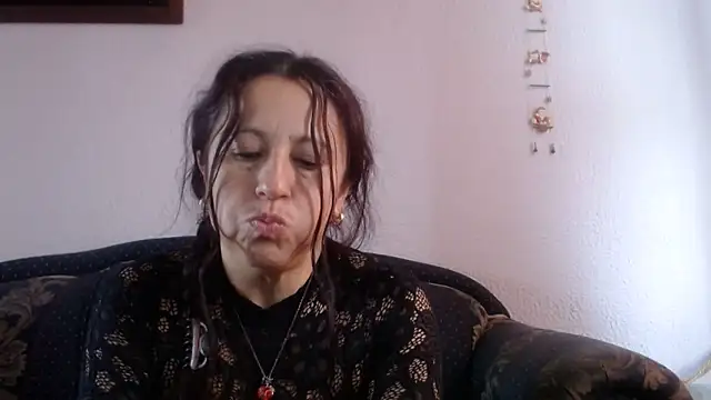 valeriapinter online show from 03-10-26, 01:49