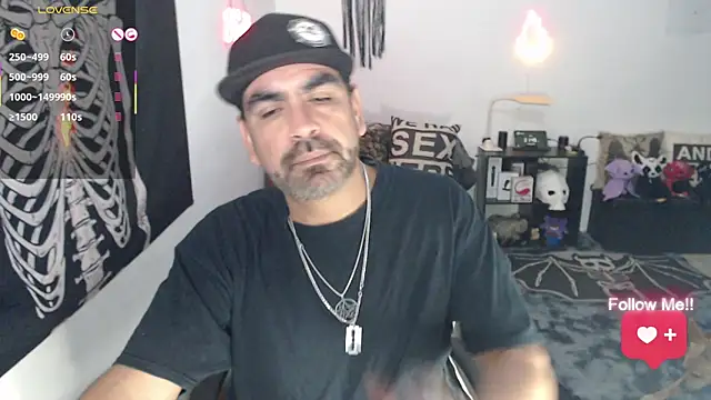 Snapshot of soyelcarlitos_ chatting on 05-19-26, 03:46 soyelcarlitos online show from 05-19-26, 03:46