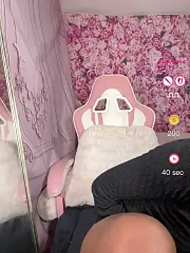 Snapshot of mismialove chatting on 05-24-26, 01:38 mismialove online show from 05-24-26, 01:38