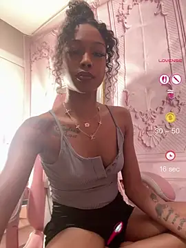 Snapshot of mismialove chatting on 06-01-26, 10:17 mismialove online show from 06-01-26, 10:17