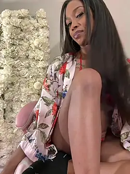 Snapshot of mismialove chatting on 07-03-26, 08:54 mismialove online show from 07-03-26, 08:54