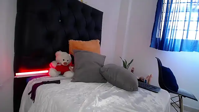 Snapshot of susan_smith18 chatting on 02-20-25, 07:08 susan smith18 online show from 02-20-25, 07:08