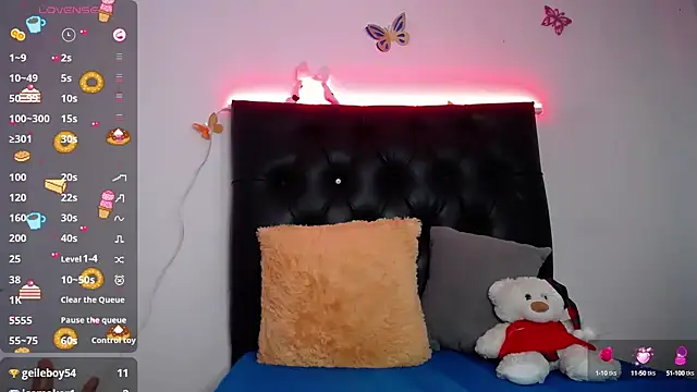 Snapshot of susan_smith18 chatting on 02-27-25, 05:26 susan smith18 online show from 02-27-25, 05:26