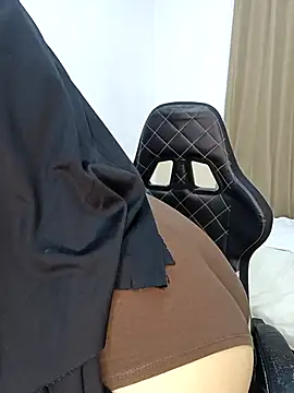 KeishaDanger  online show from 03-05-25, 01:31