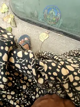 Kolkata   Boy online show from 02-23-25, 08:17