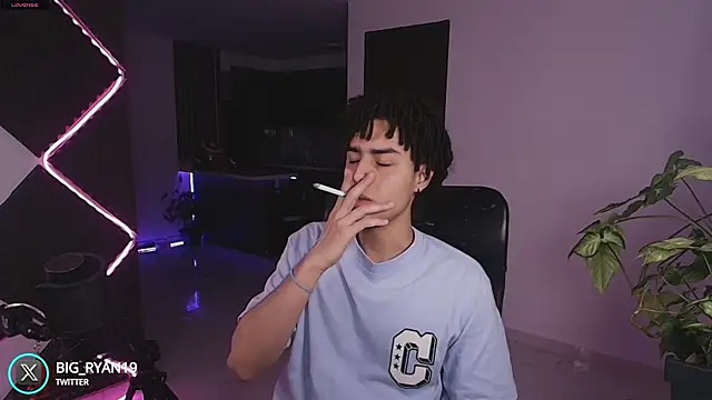 bigryann23 online show from 11-16-25, 02:28