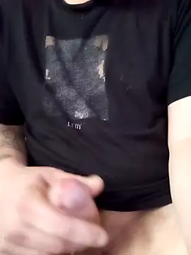 Snapshot of Affenarsch81 chatting on 01-06-25, 10:13 Affenarsch81 online show from 01-06-25, 10:13